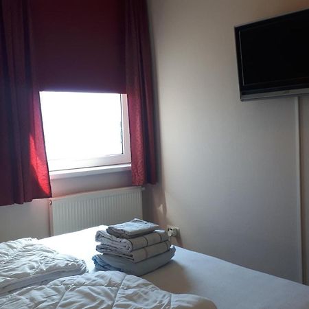 Appartement Esta Бурен Екстериор снимка
